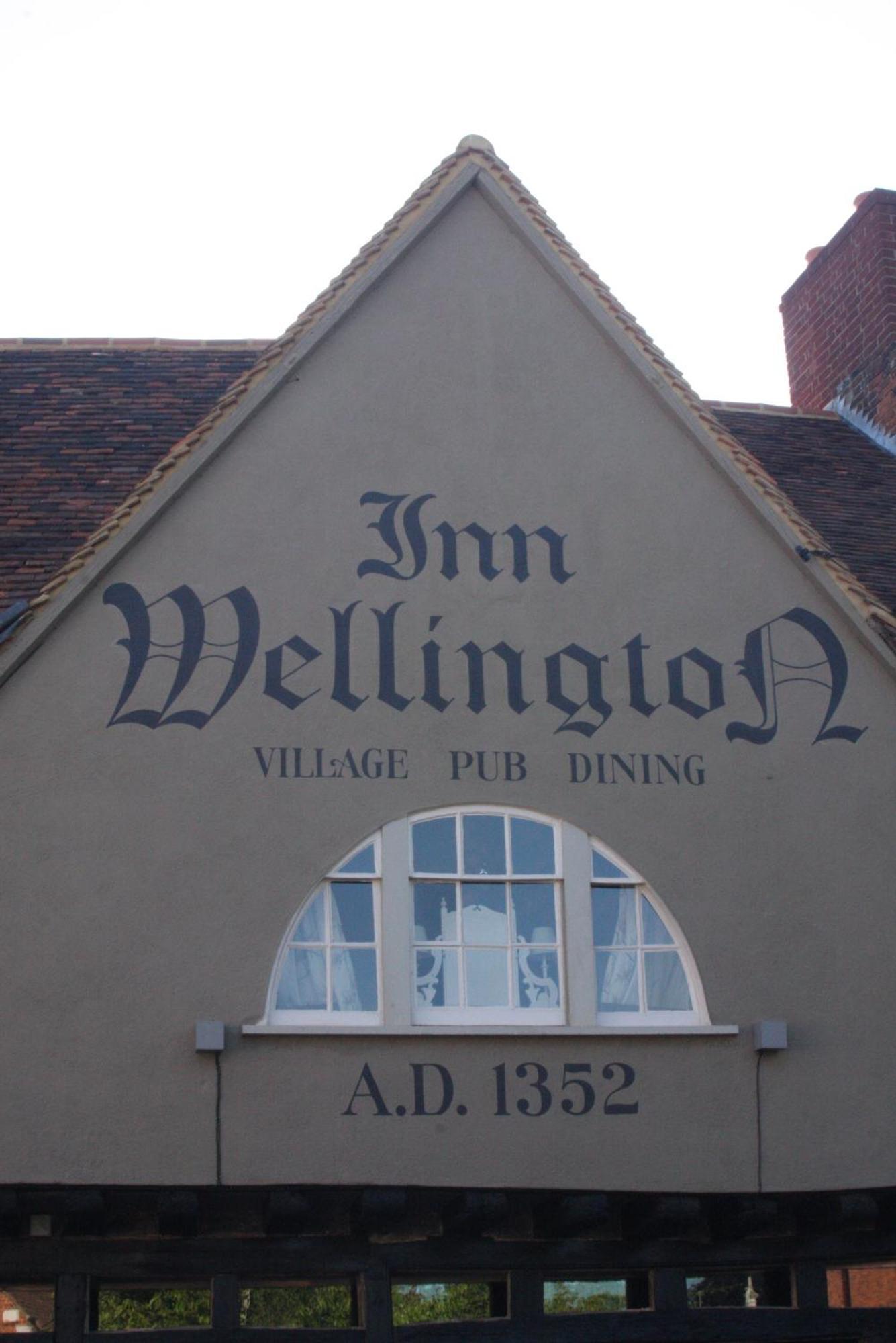 The Wellington Hotel Welwyn Ngoại thất bức ảnh
